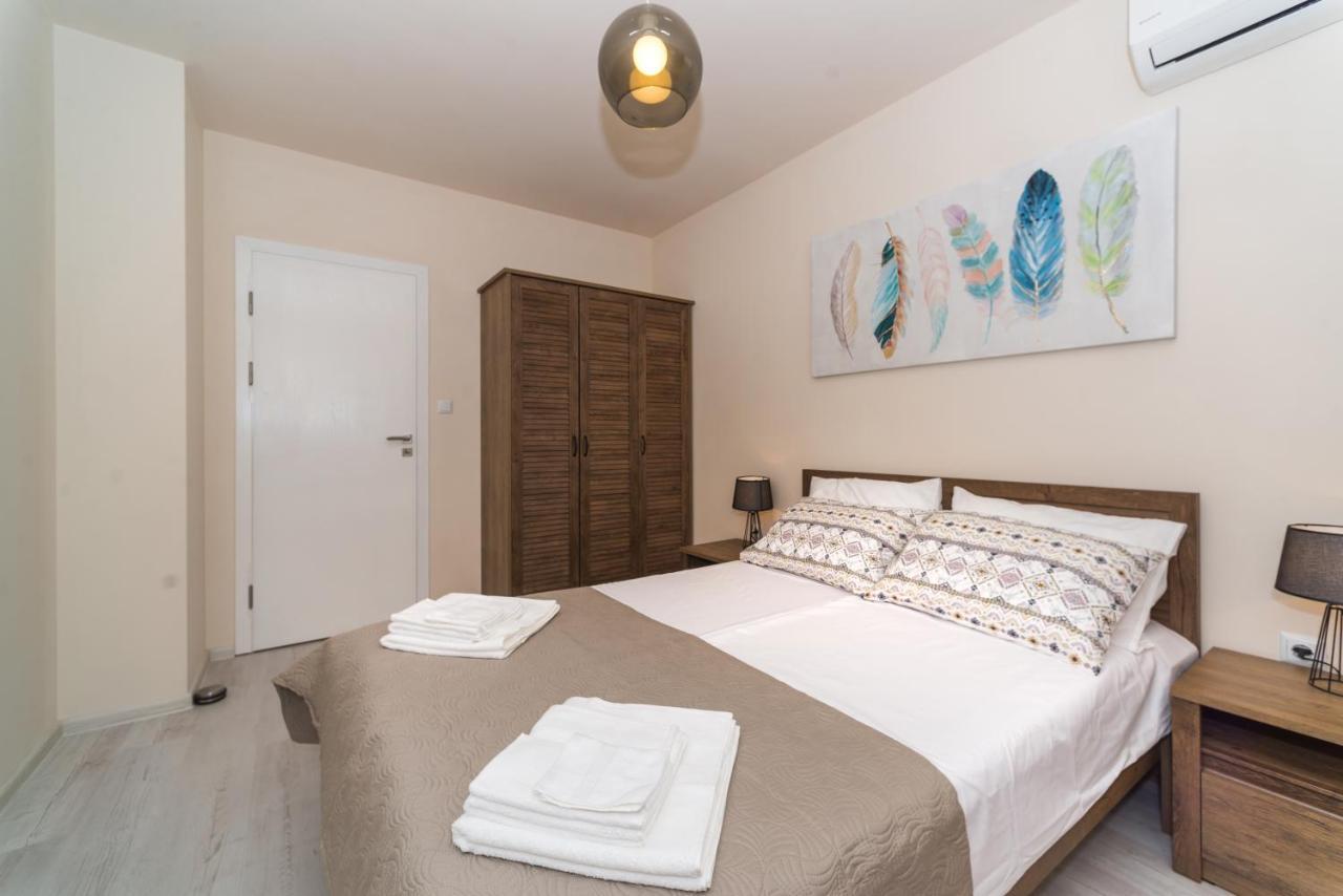 Alma Apartment - Stylish 1Bd Flat With Balcony By Flat Mаnager プロヴディフ エクステリア 写真